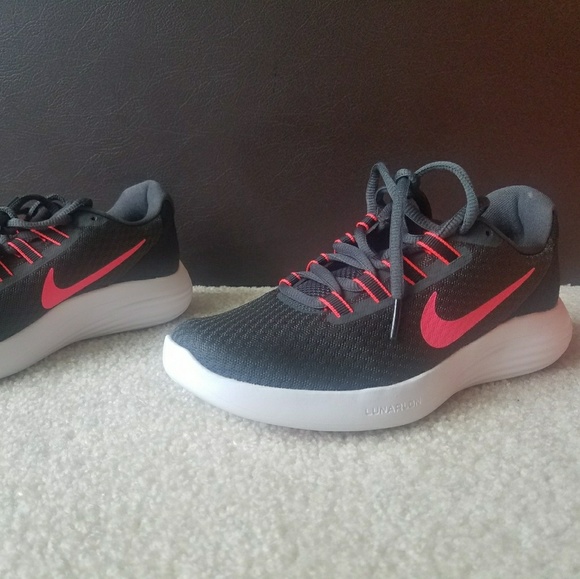 Nike women's lunarconverge running shoes - Picture 3 of 6